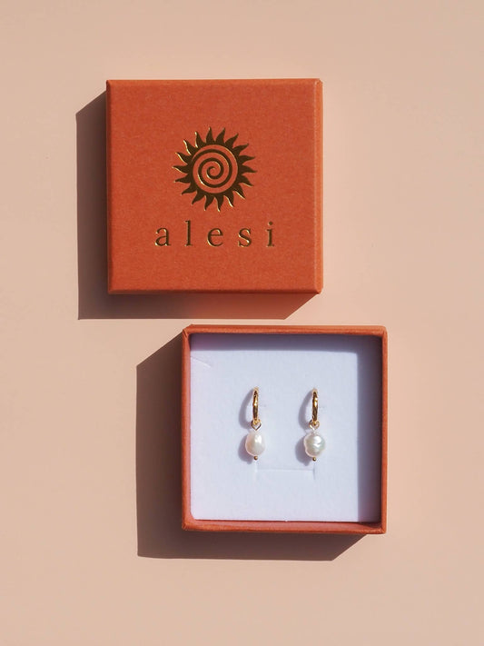 18K Gold Freshwater Pearl Hammered Hoops