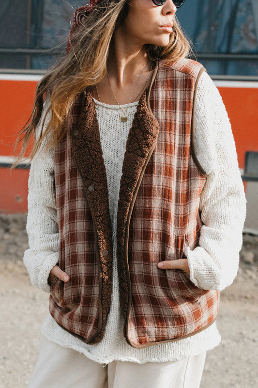 Nomad Sherpa Reversible Checked Vest Unisex - Brown