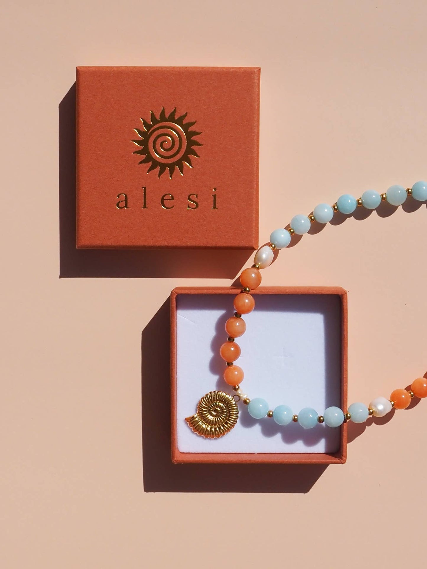 Freshwater Pearl Spiral Shell Beaded Necklace: (Gold) 18K Gold over Stainless Steel