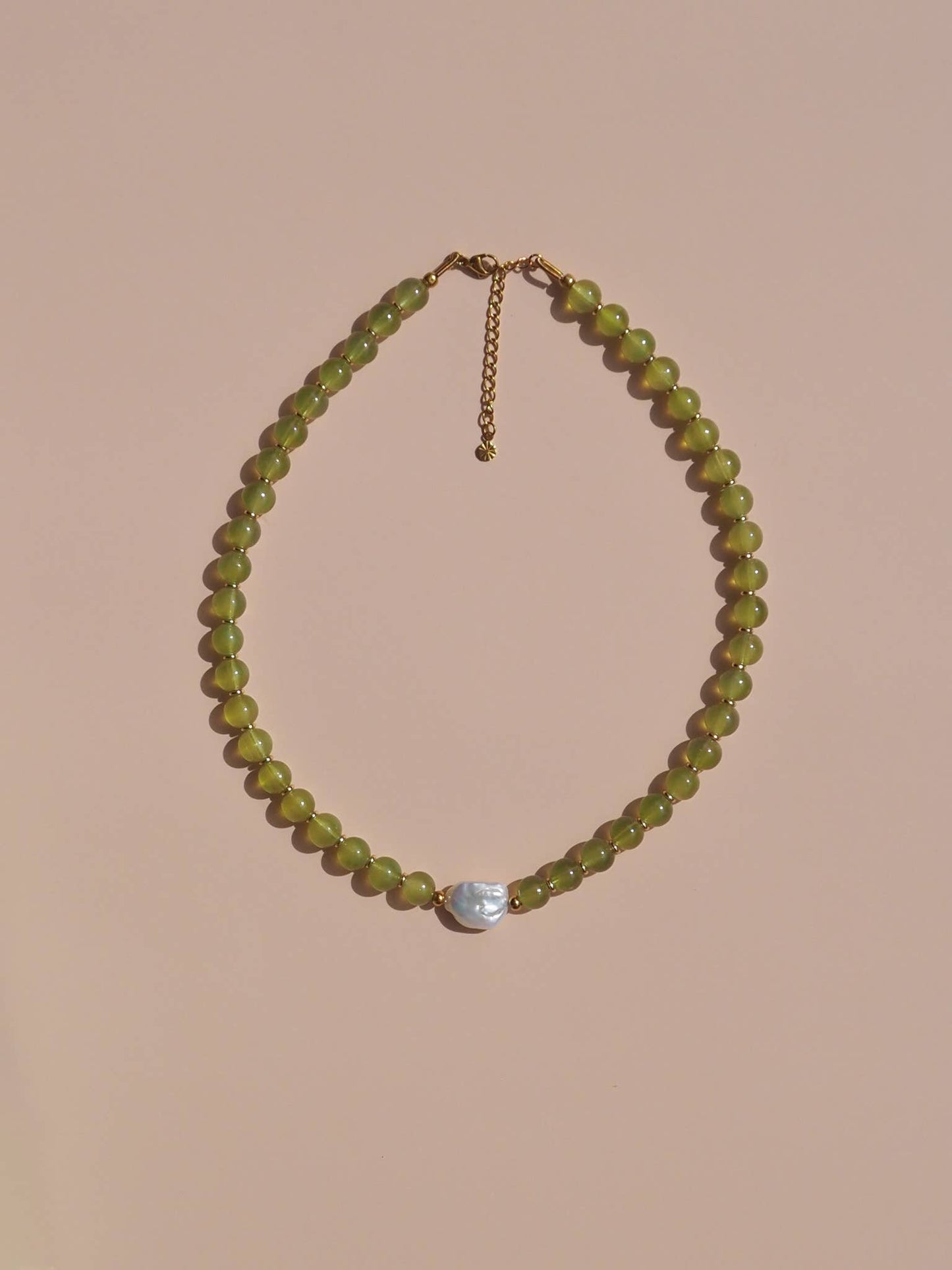 Freshwater Keshi Pearl with Green Glass Bead Beaded Necklace: (Gold) 18K Gold over Stainless Steel