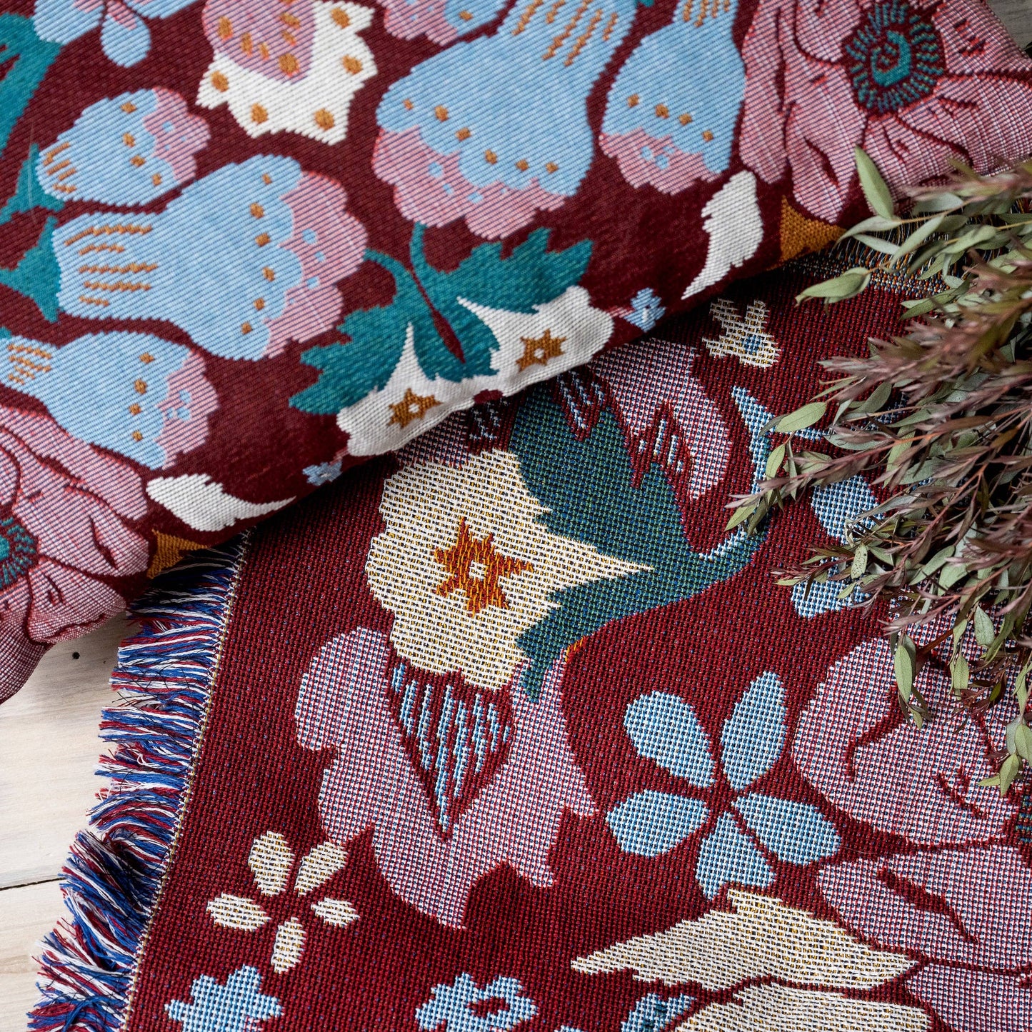 'Magical Mystery' Woven Picnic Rug/Throw: Regular 130x160cm