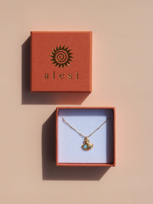 18K Gold Seashell Scallop Satellite Necklace Blue Zirconia