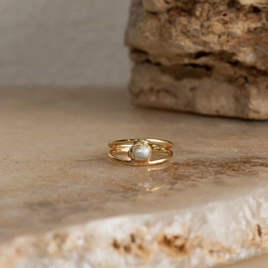 Denys Pearl Adjustable Ring
