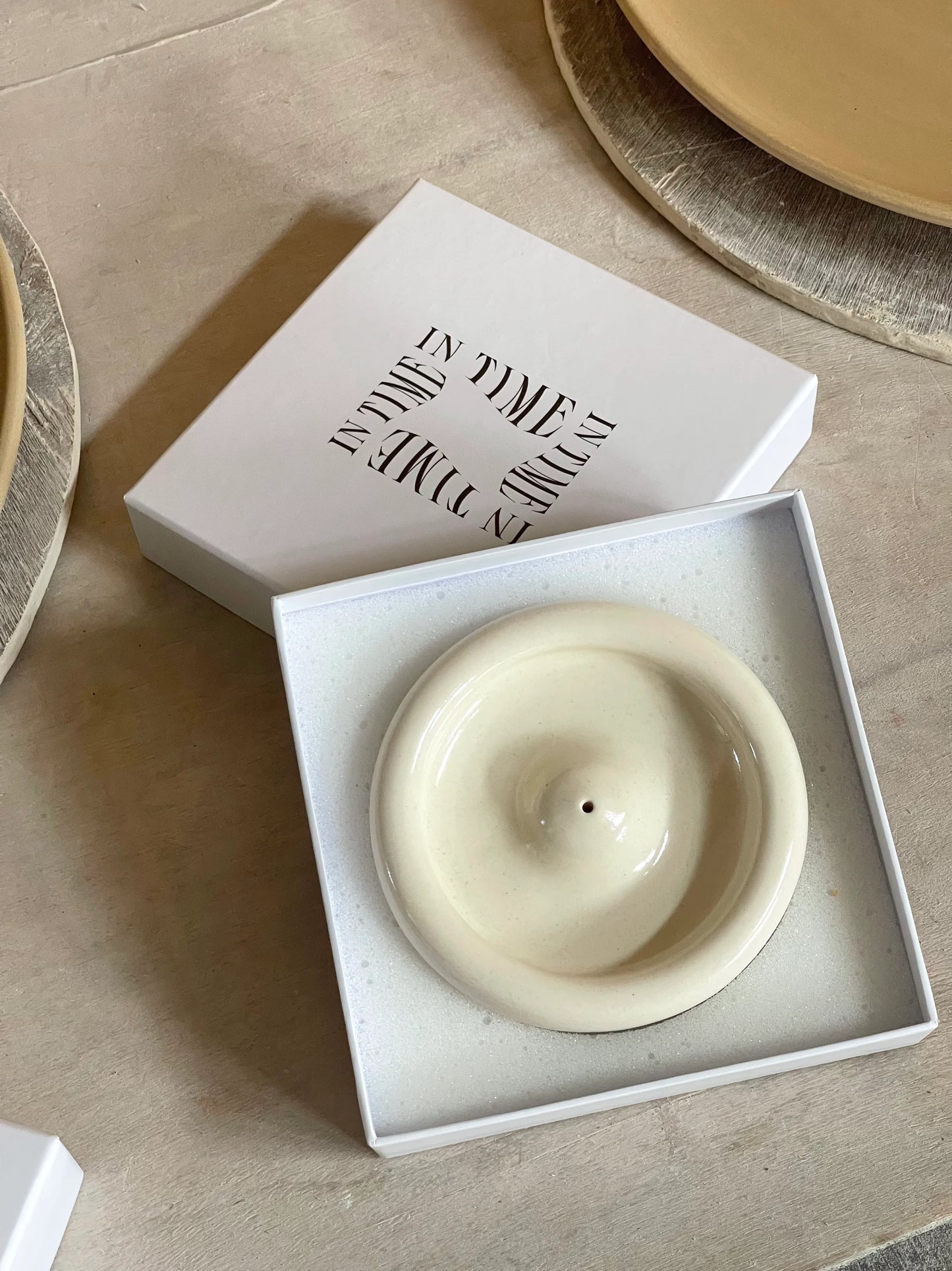 Riak Ceramic Incense Holder