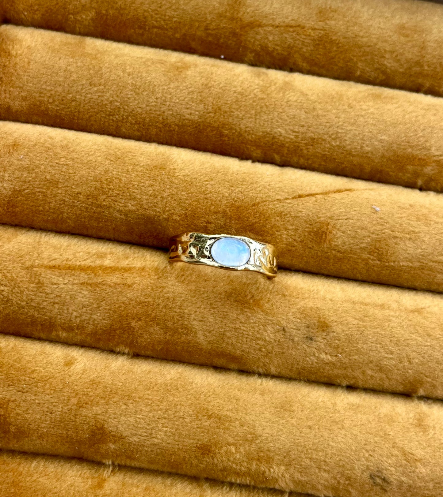 Moonstone Ring - Moonstone & 18K Gold Plated (Copy)