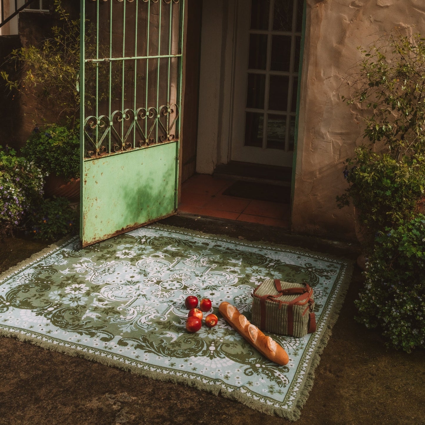 Ornate Floral Throw - Fern
