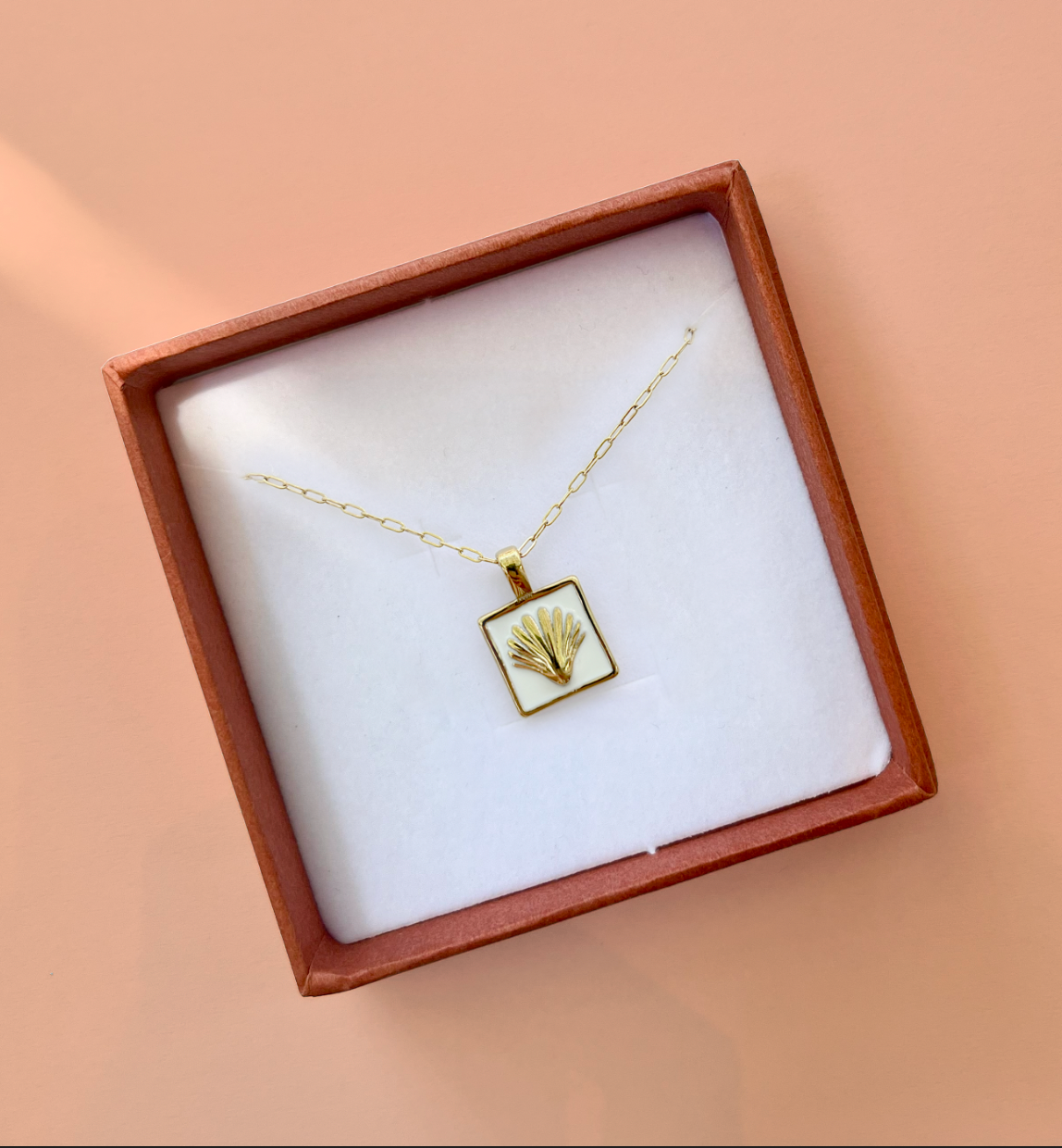 Scallop Seashell Necklace White Pendant