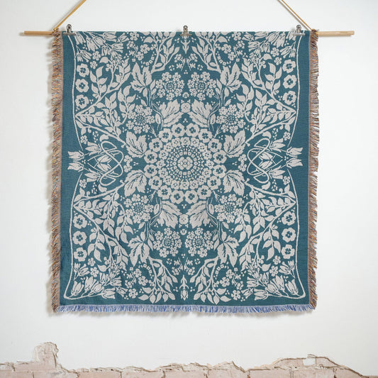 'Across the Universe' Woven Picnic Rug/Throw