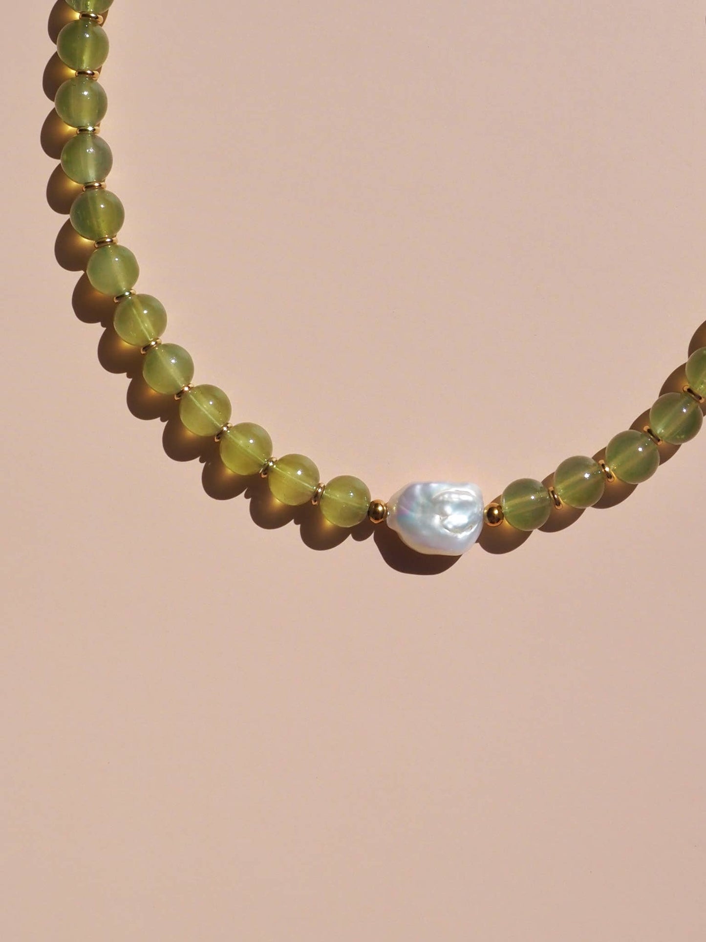 Freshwater Keshi Pearl with Green Glass Bead Beaded Necklace: (Gold) 18K Gold over Stainless Steel