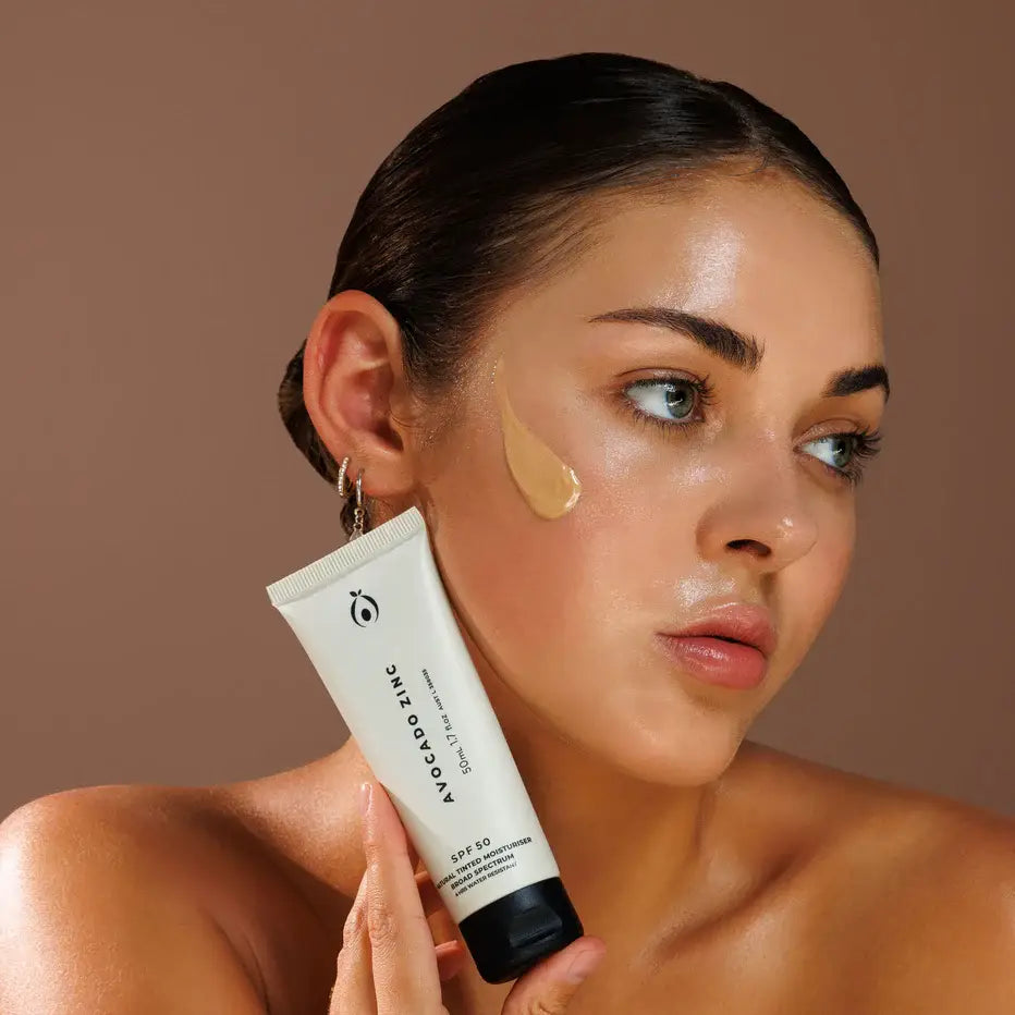 SPF 50 Natural Tinted Moisturiser: Light-Medium