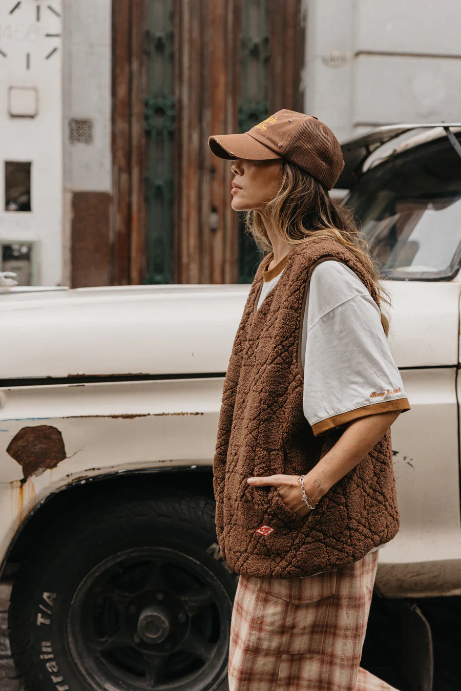 Nomad Sherpa Reversible Checked Vest Unisex - Brown