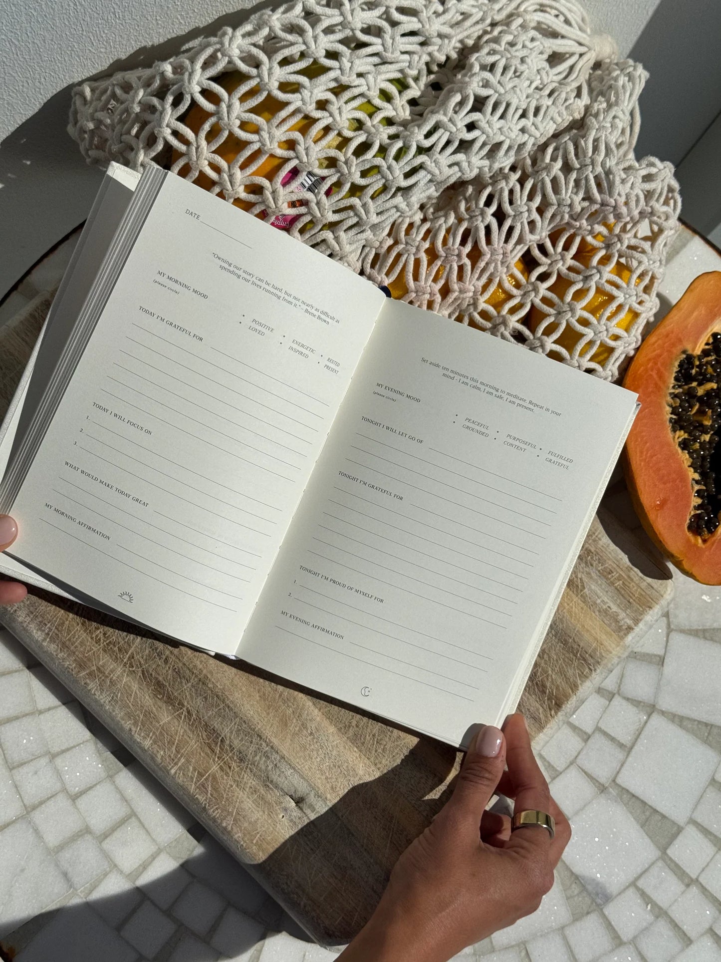 Selfdom Gratitude Journal - White